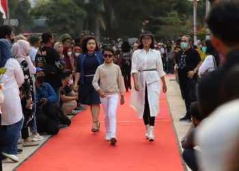 Mejeng Nang Suroboyo di Alun-alun Suroboyo, Sabtu (6/8/2022).